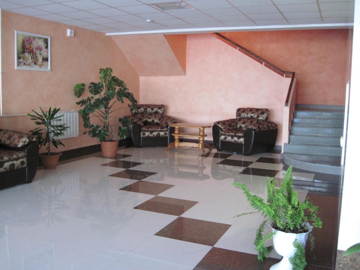 Hotel Mosty Masty Esterno foto